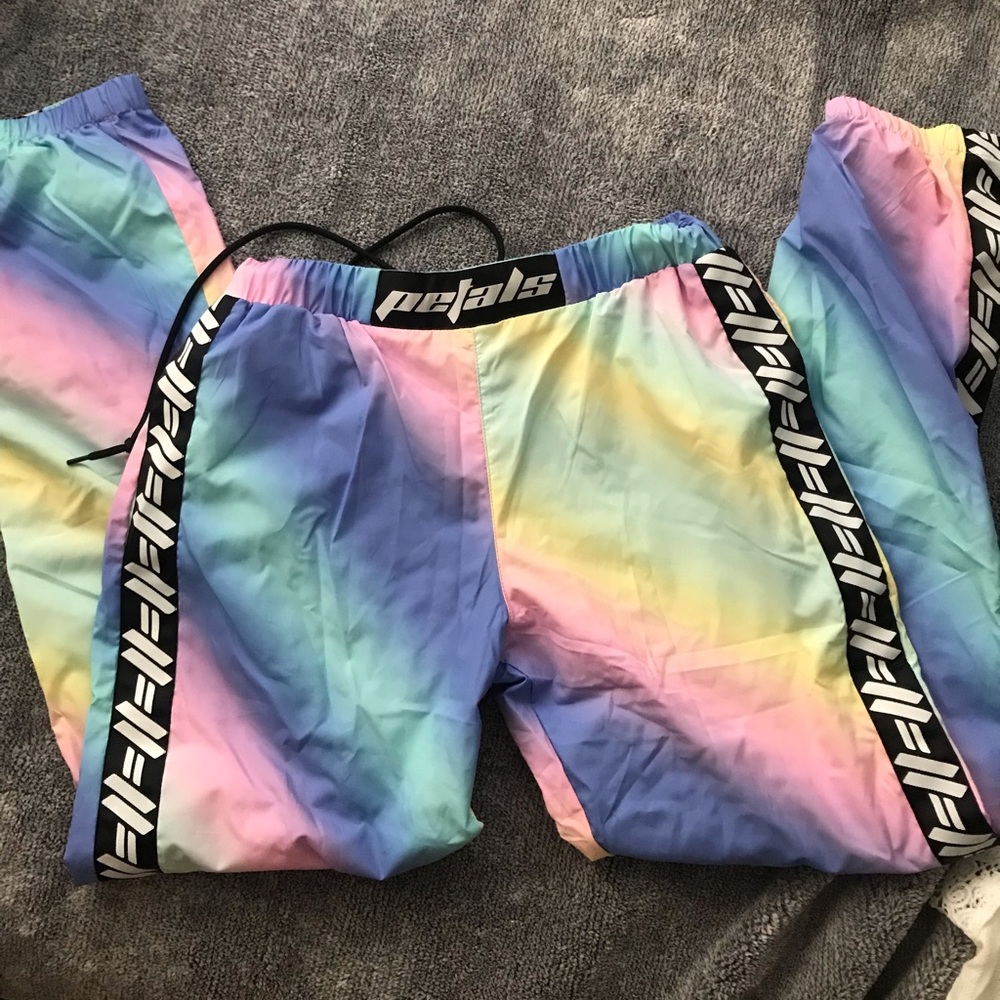 Petals&peacock rainbow gradient joggers